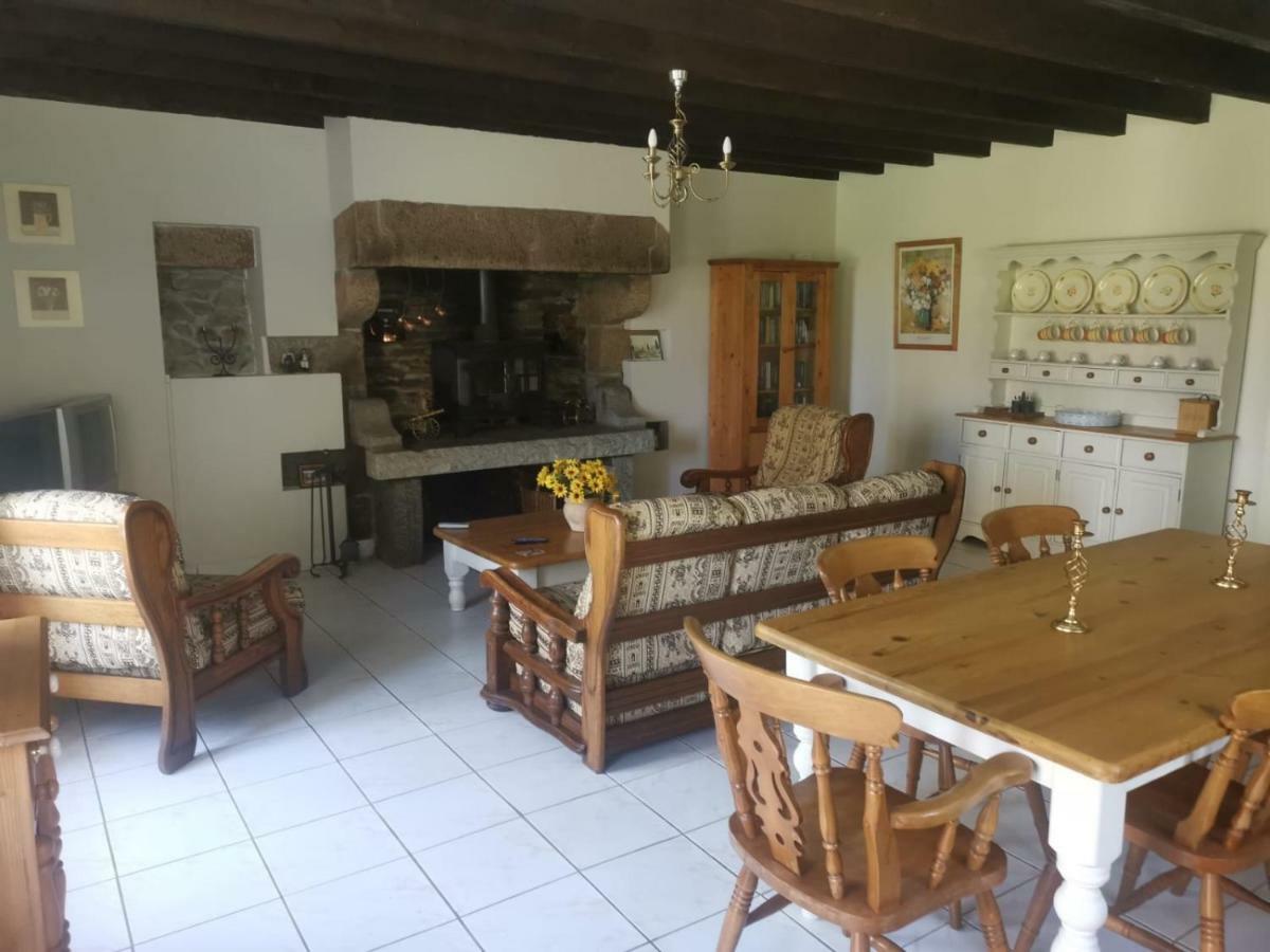 La Loctais Villa Les Portes du Coglais Exteriör bild