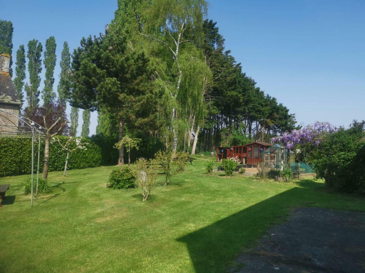 La Loctais Villa Les Portes du Coglais Exteriör bild