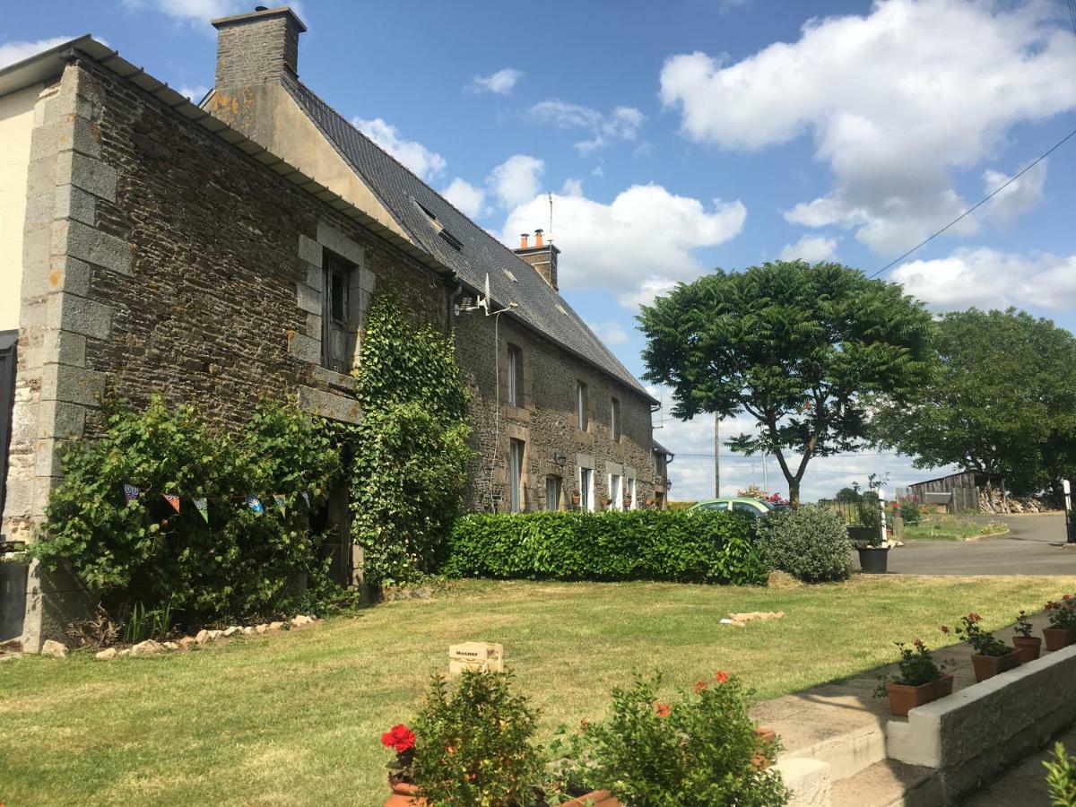 La Loctais Villa Les Portes du Coglais Exteriör bild