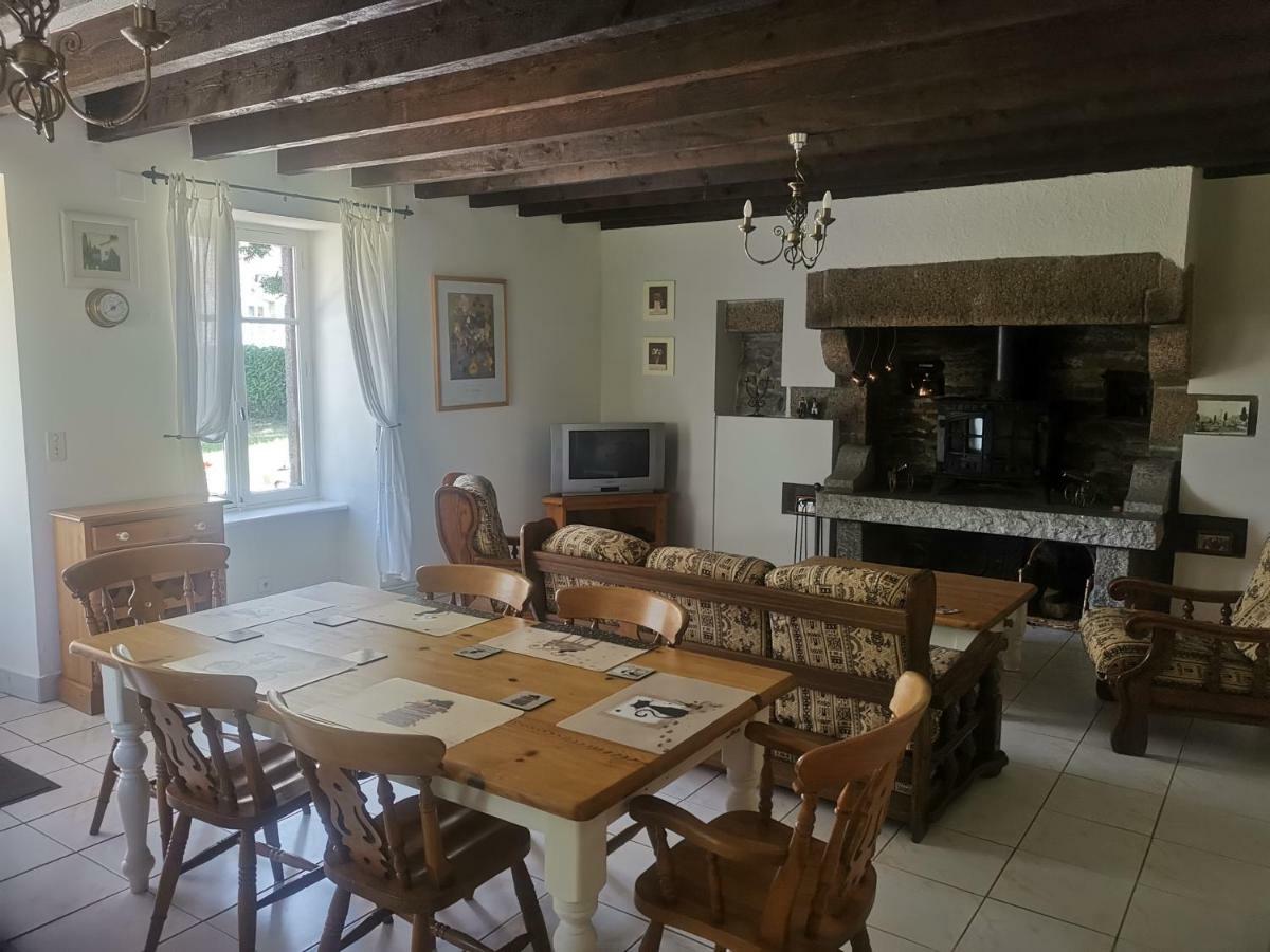 La Loctais Villa Les Portes du Coglais Exteriör bild